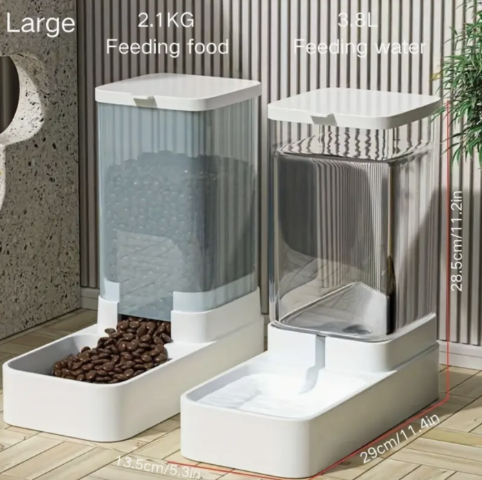 Petco AutoFlow Pet Feeder